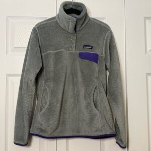 Patagonia Women's Re-Tool Snap T Fleece Pullover in Gray with Purple Accents.